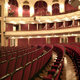 
	Népszerű előadásait közvetíti online az ünnepi időszakban az Operettszínház
