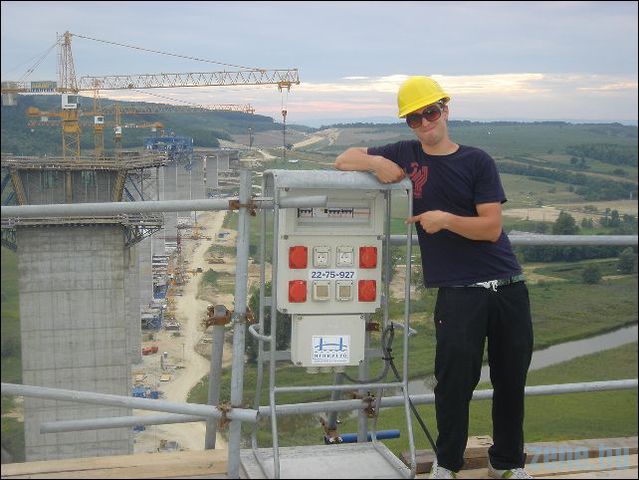  (Copyright: Hooligans)