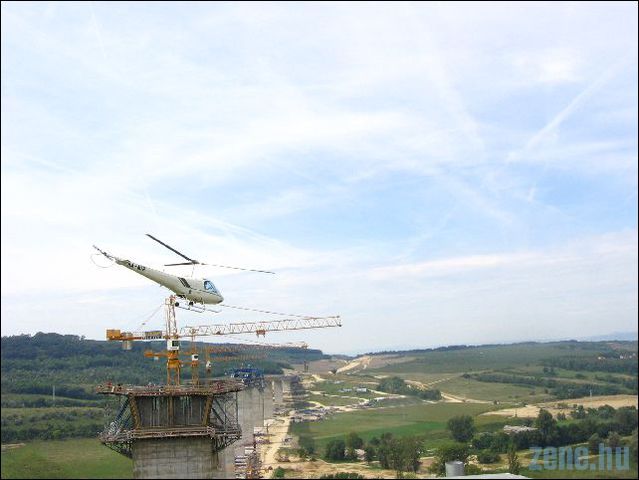  (Copyright: Hooligans)