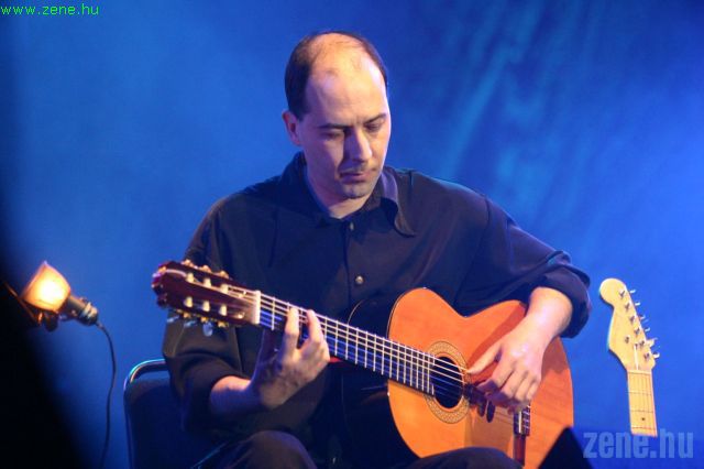  (Copyright: Sir Oesh)