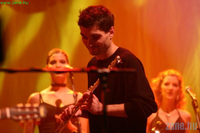  (Copyright: Sir Oesh)