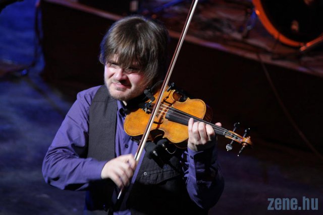  (Copyright: Petró Adri)