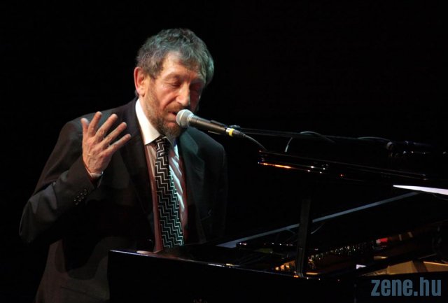  (Copyright: Petró Adri)