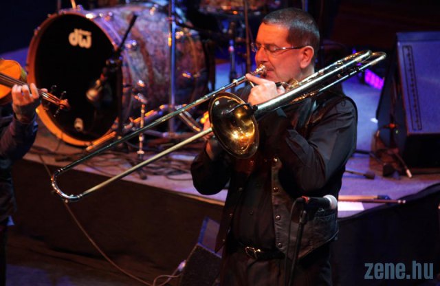  (Copyright: Petró Adri)