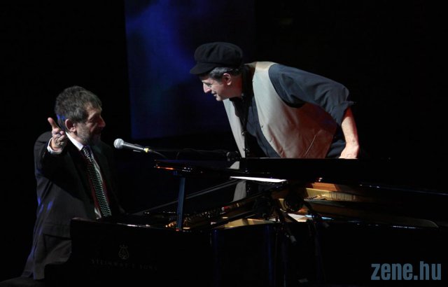  (Copyright: Petró Adri)