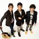 A tinik megőrülnek értük: beindult a Jonas Brothers