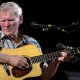 Gyász! Elhunyt a Grammy-díjas gitáros  